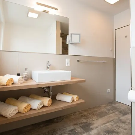 Christine - Summercard Included Appartement *