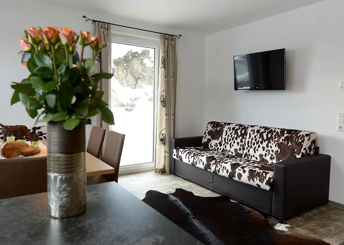 Christine - Summercard Included